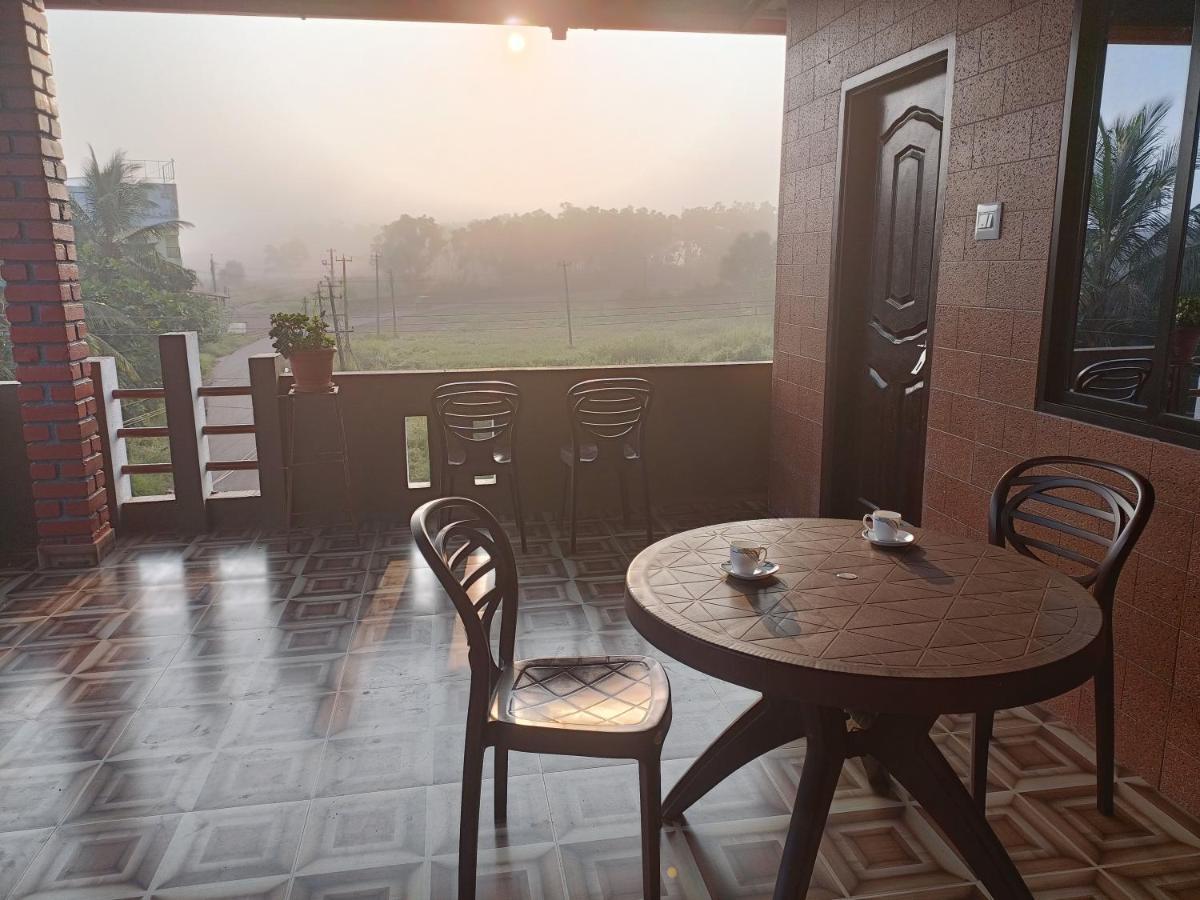 Maanyatha Home Stay Manipal Eksteriør bilde