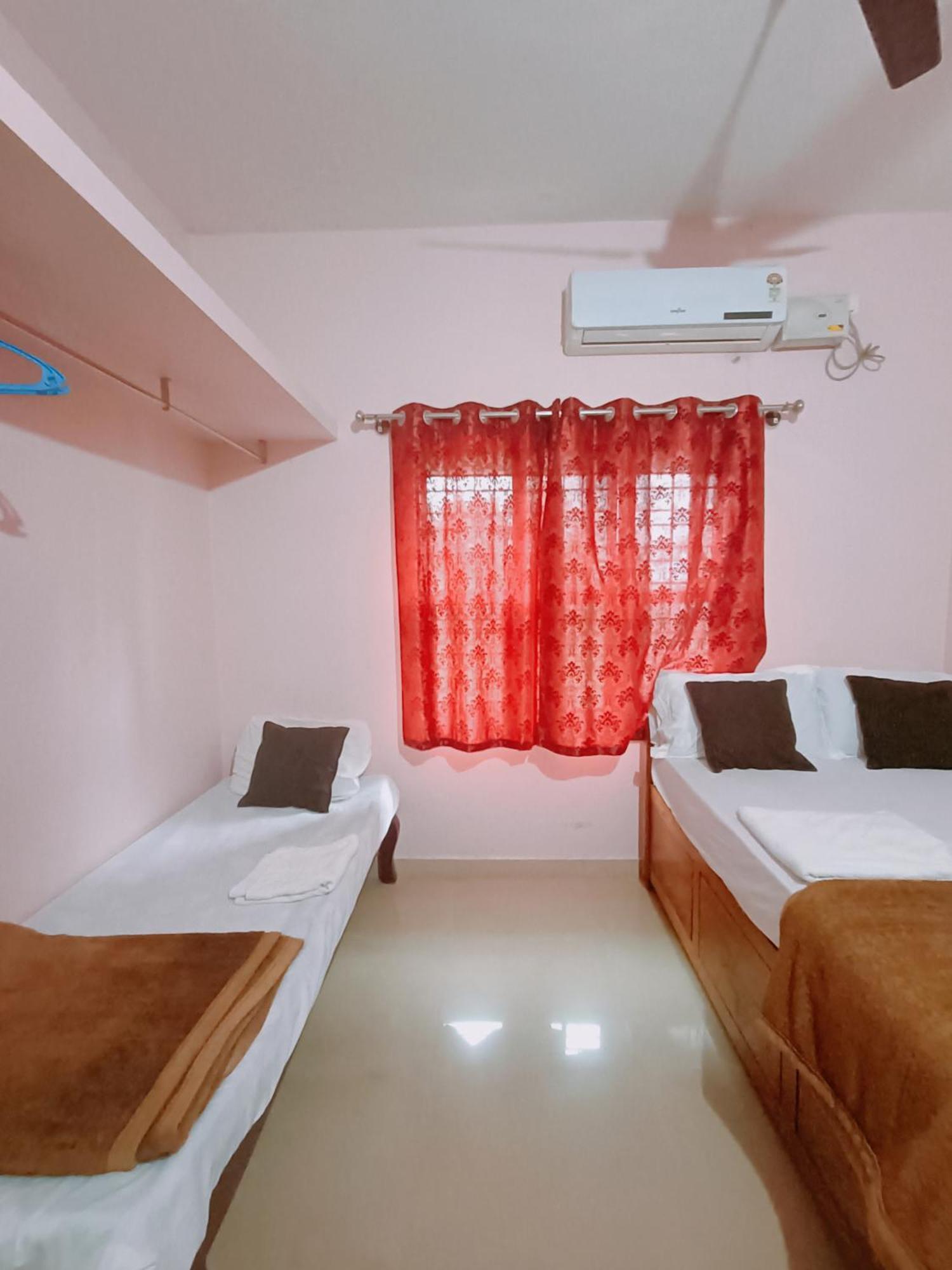 Maanyatha Home Stay Manipal Rom bilde