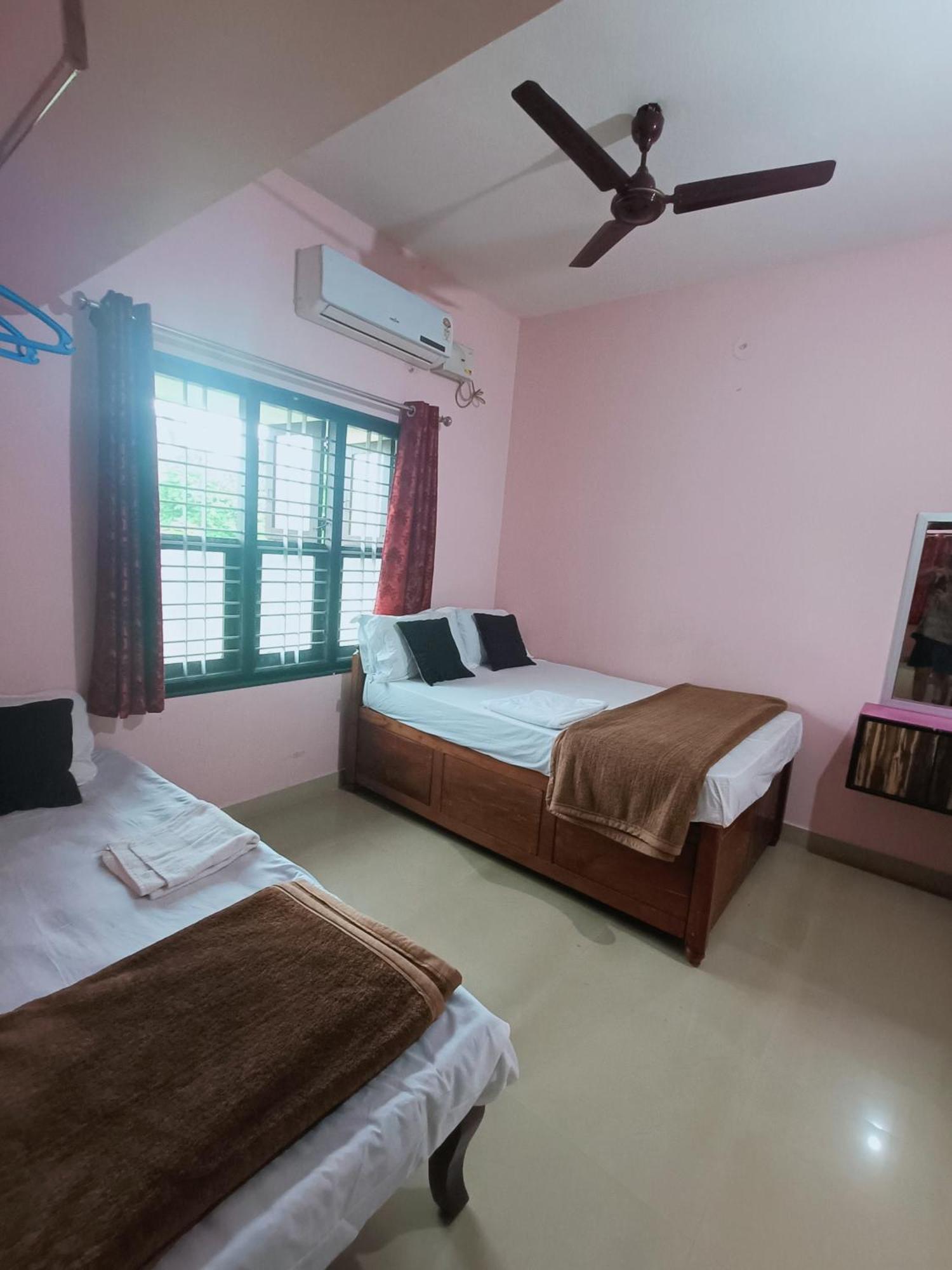 Maanyatha Home Stay Manipal Rom bilde
