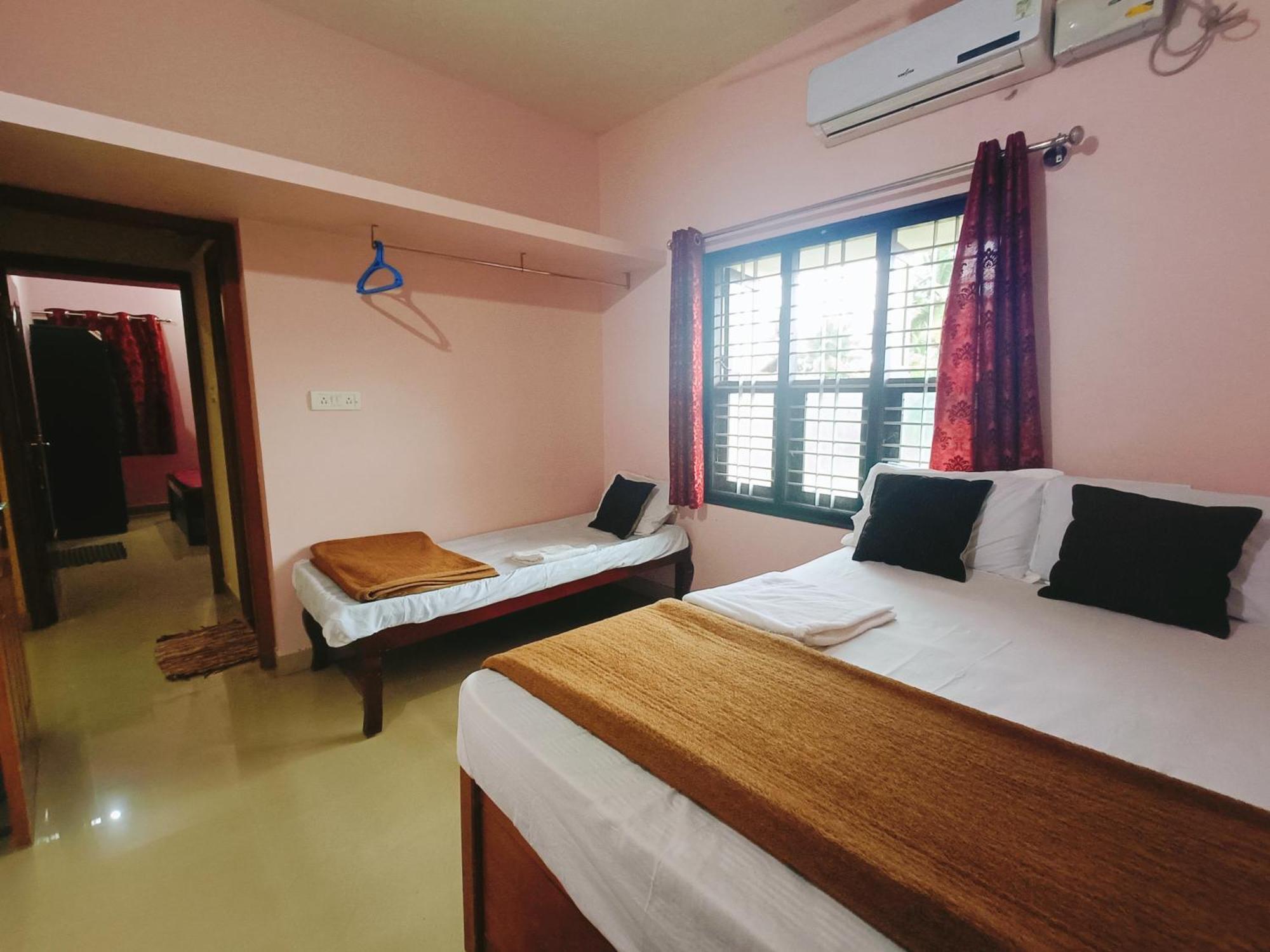 Maanyatha Home Stay Manipal Rom bilde